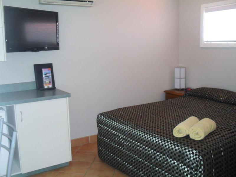Bali Hi Motel Tuncurry Exterior foto
